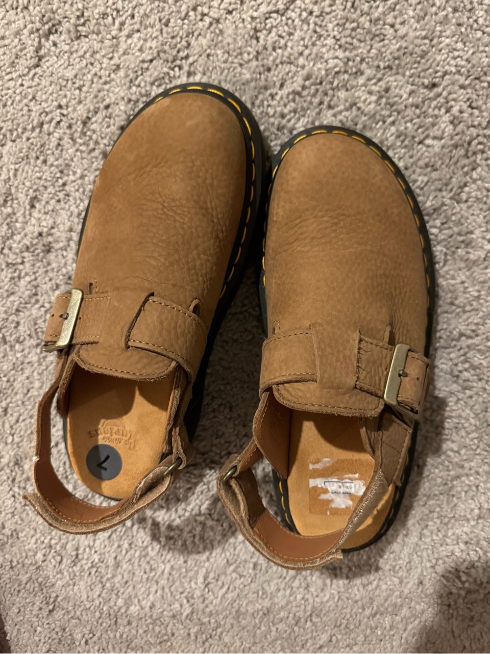 Dr. Martens Jorge II fits women 8.5 technically 7 M
